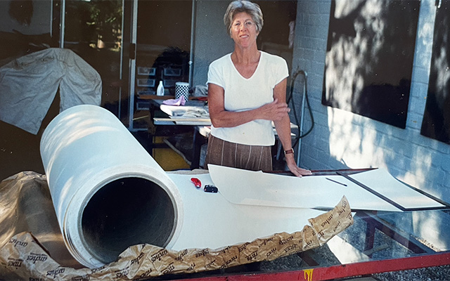 Cutting paper from French roll of 100yrds Velin Cuve BKF Rives which is 106,7mm wide. The artist nearly used 3 rolls of paper.